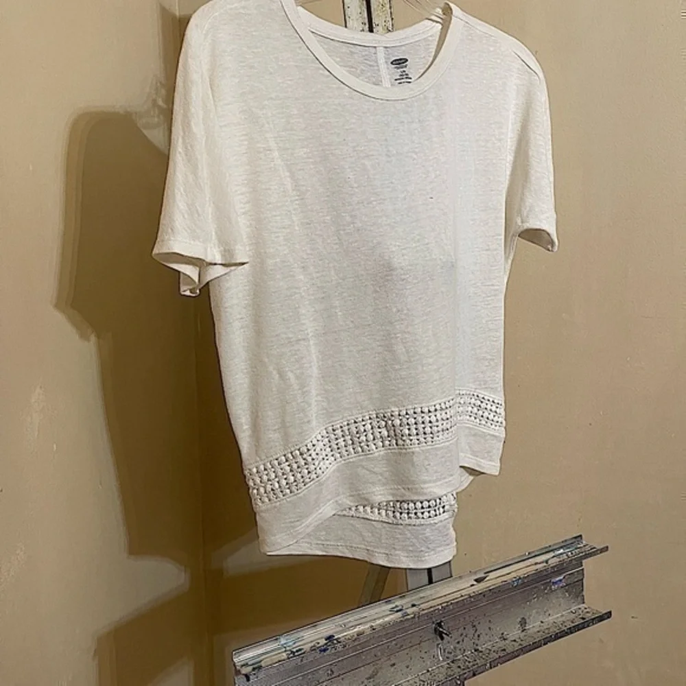 OLD NAVY GIRLS EMBROIDERED TOP